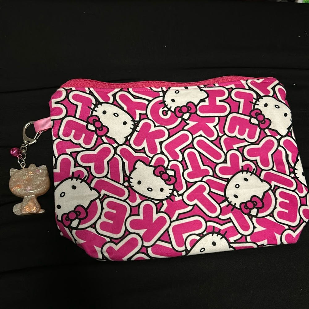 NEW🌸HANDMADE Purse AND CHARM